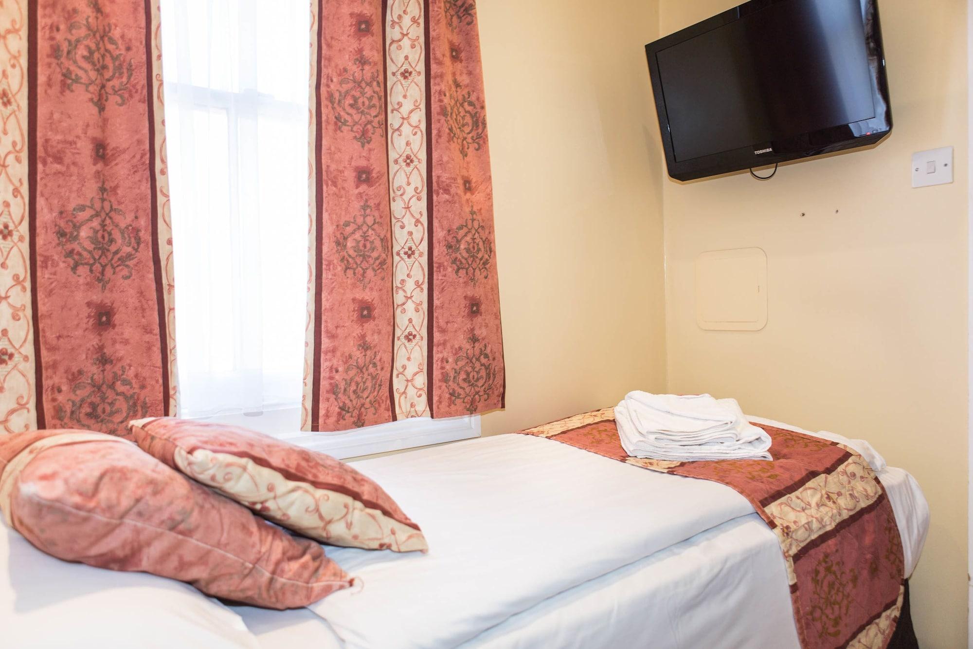 Dolphin Hotel London Exterior photo