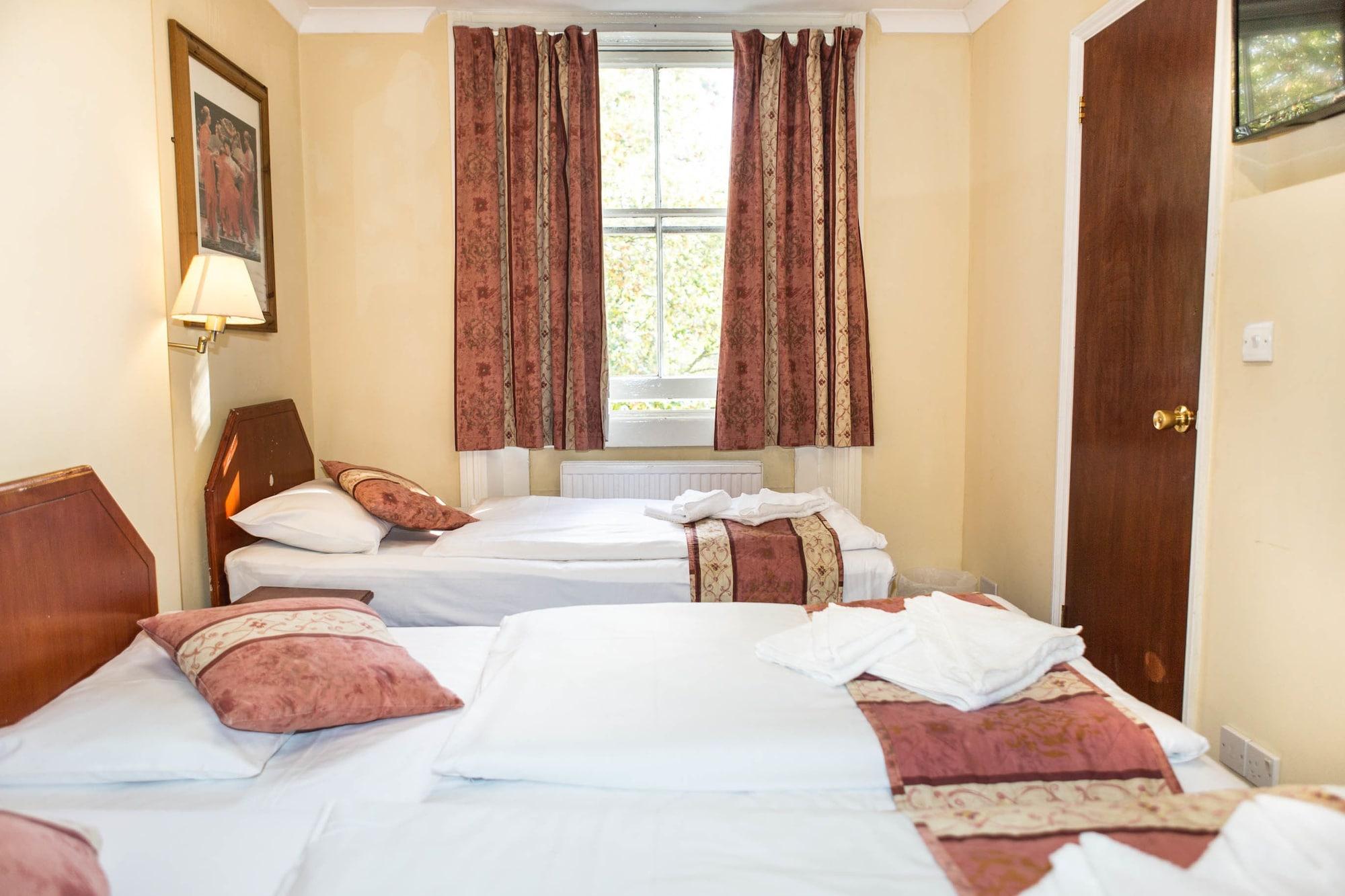 Dolphin Hotel London Exterior photo